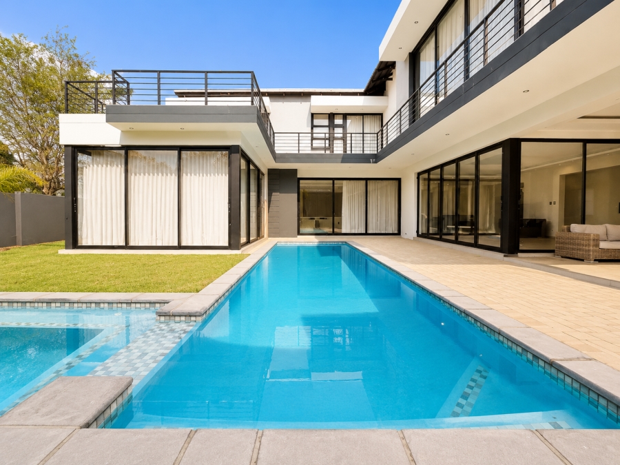 5 Bedroom Property for Sale in The Islands Estates North West